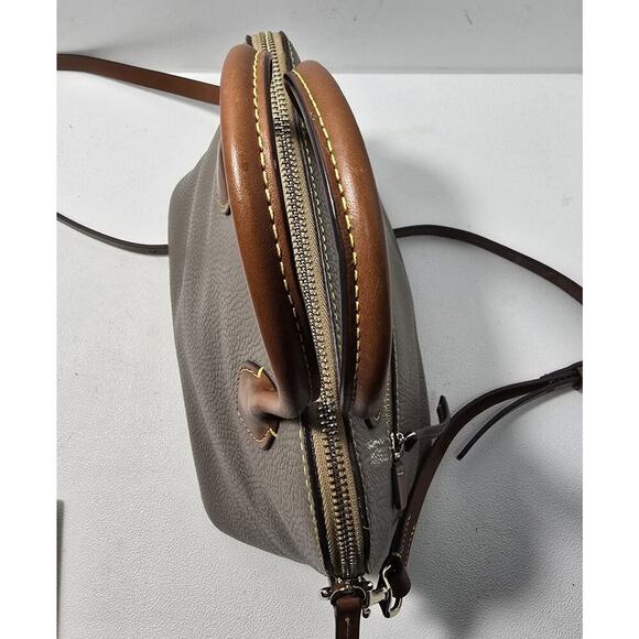 Dooney & Bourke Domed Satchel /Crossbody Taupe/Tan Pebble Leather & Tan Wallet - Picture 5 of 16